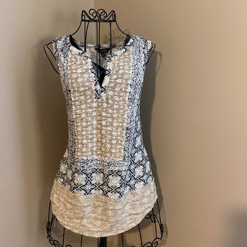 Elegant Black and White Women's Top